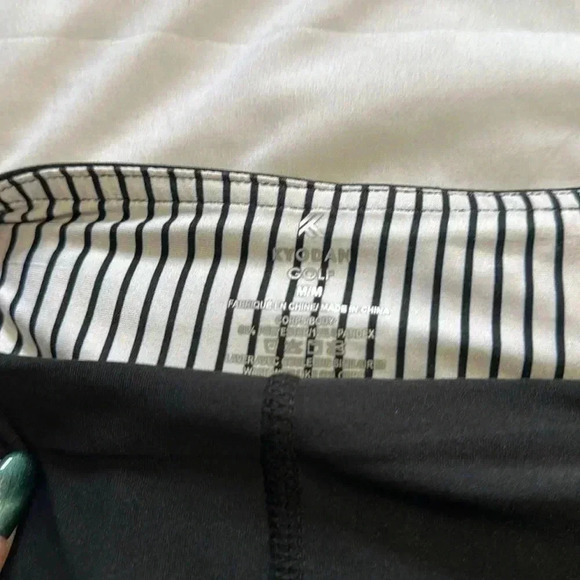 Kyodan black and white striped golf skort size medium - Picture 4 of 5
